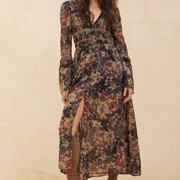 Boho Floral Bell-Sleeve Midi Dress - Picture 2 of 7